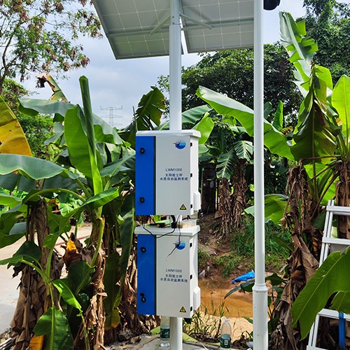 立杆式新能源水质监测站